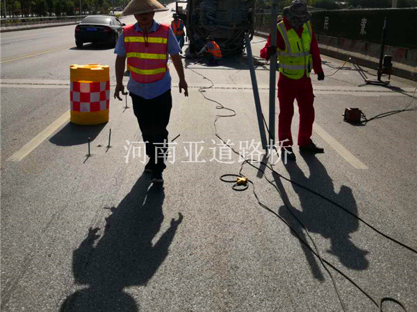 公路壓漿施工