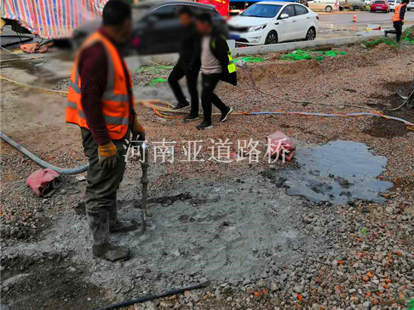 公路鉆孔施工