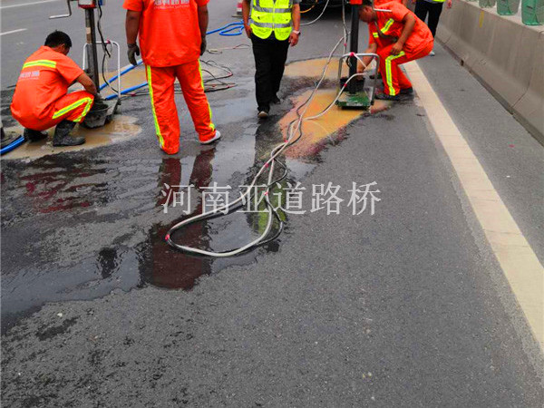 公路鉆孔施工